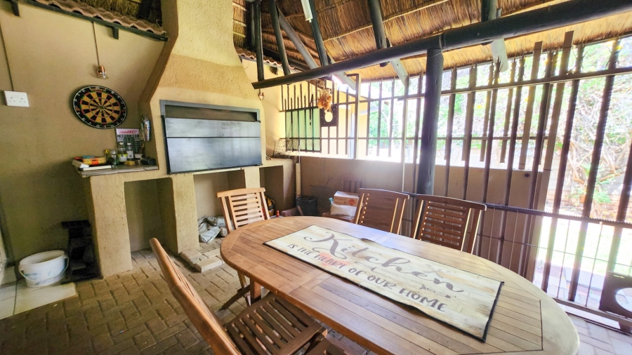 4 Bedroom Property for Sale in Wilkoppies North West